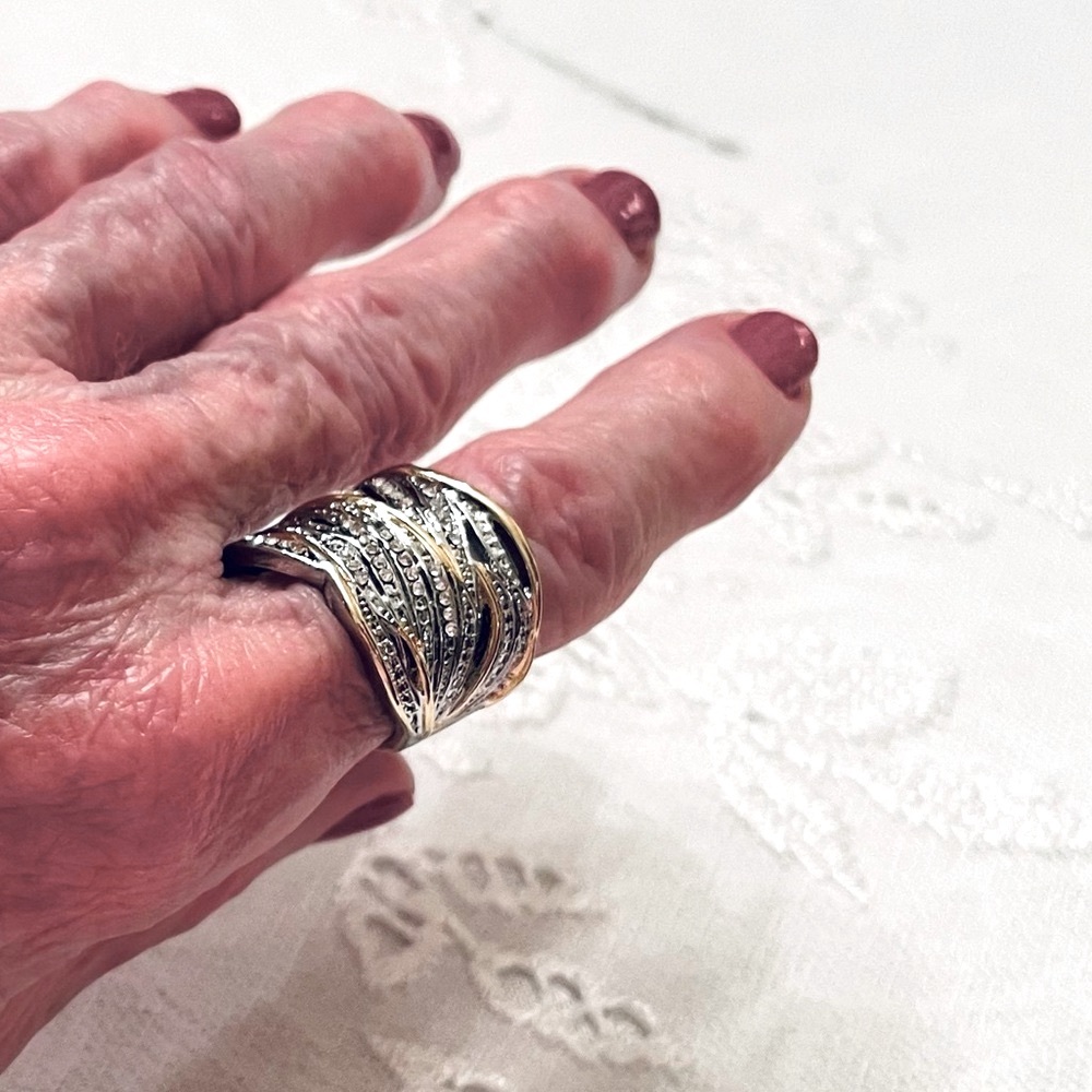 COPY - COPY - Silver and Gold Elongated Ring NWT